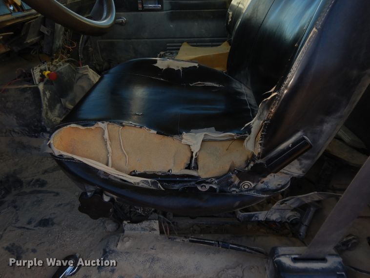 image for item DL2638 1997 Chevrolet C7500  utility / service truck