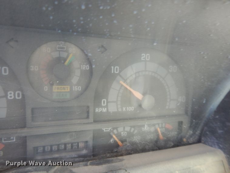 image for item DL2638 1997 Chevrolet C7500  utility / service truck