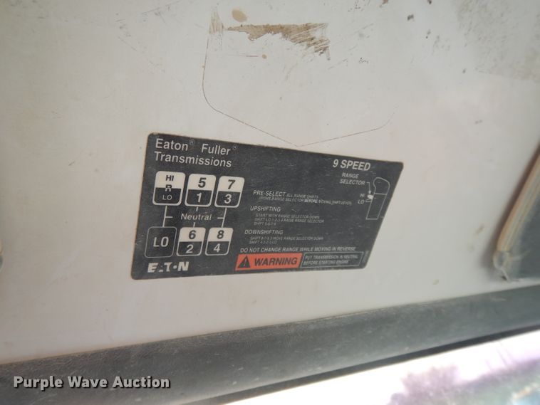 image for item DL2638 1997 Chevrolet C7500  utility / service truck