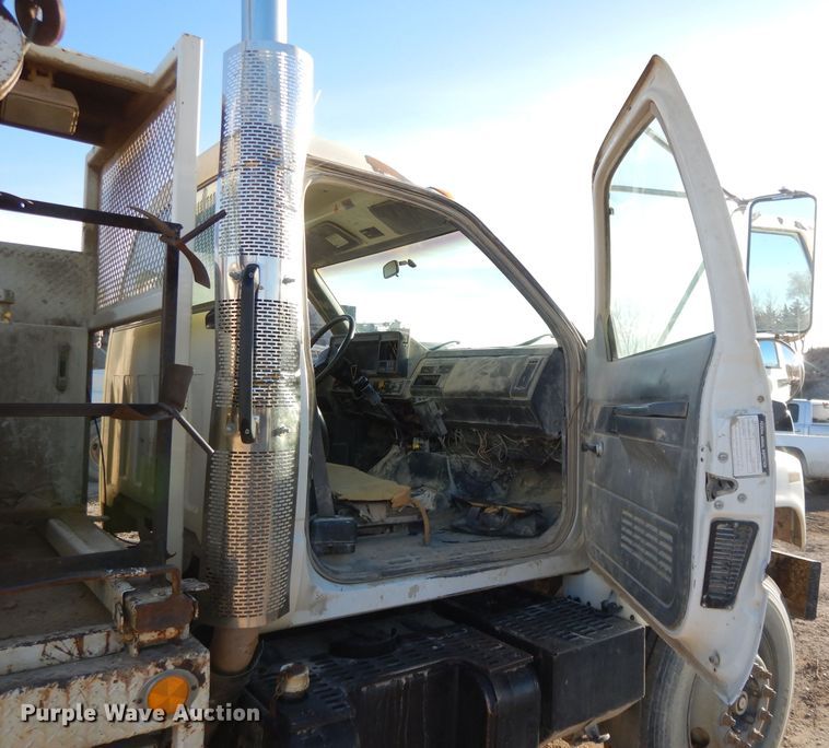 image for item DL2638 1997 Chevrolet C7500  utility / service truck