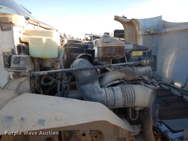 image for item DL2638 1997 Chevrolet C7500  utility / service truck