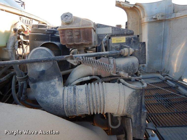 image for item DL2638 1997 Chevrolet C7500  utility / service truck