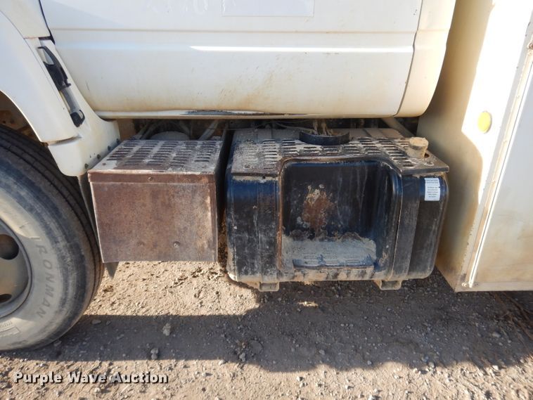 image for item DL2638 1997 Chevrolet C7500  utility / service truck