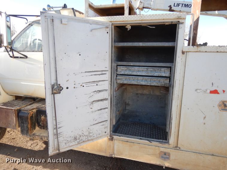 image for item DL2638 1997 Chevrolet C7500  utility / service truck