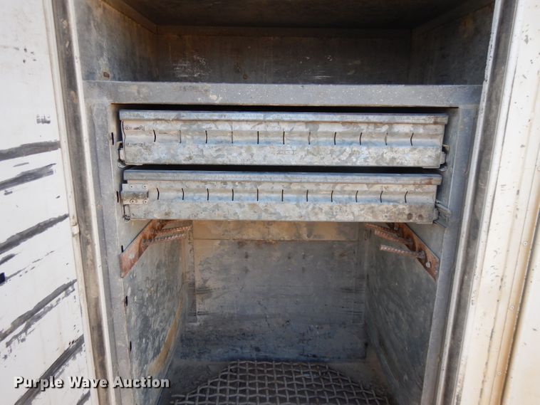 image for item DL2638 1997 Chevrolet C7500  utility / service truck