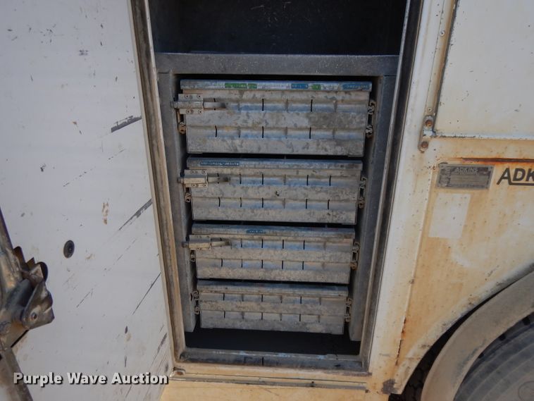 image for item DL2638 1997 Chevrolet C7500  utility / service truck