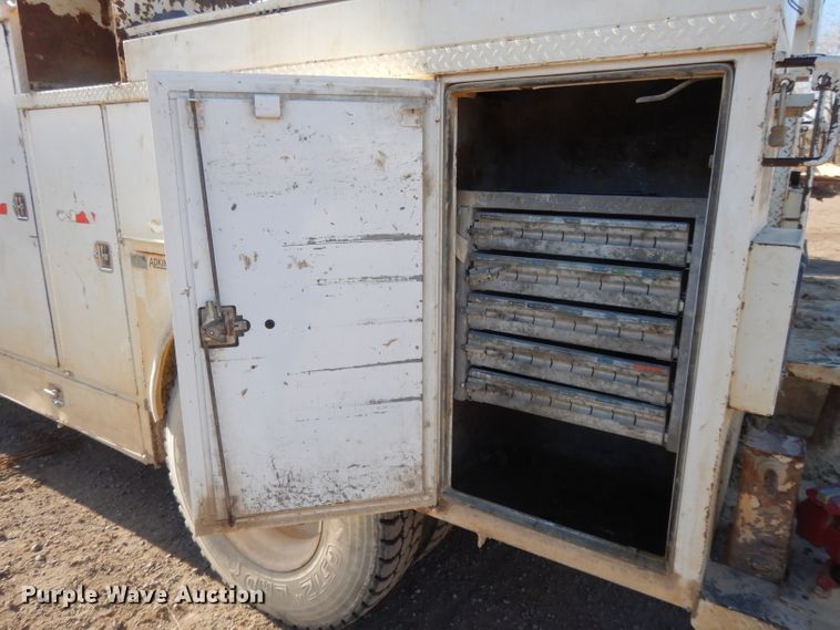 image for item DL2638 1997 Chevrolet C7500  utility / service truck