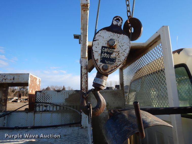 image for item DL2638 1997 Chevrolet C7500  utility / service truck