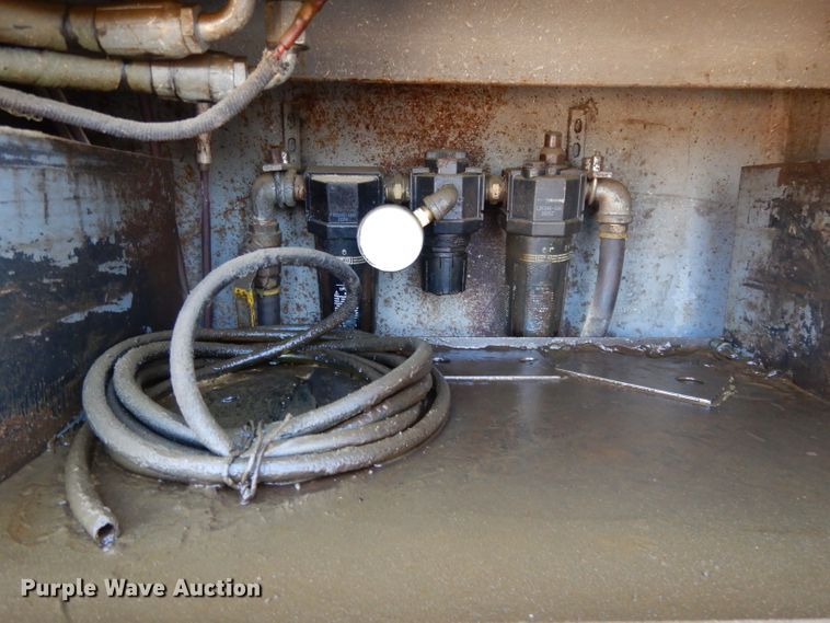 image for item DL2638 1997 Chevrolet C7500  utility / service truck