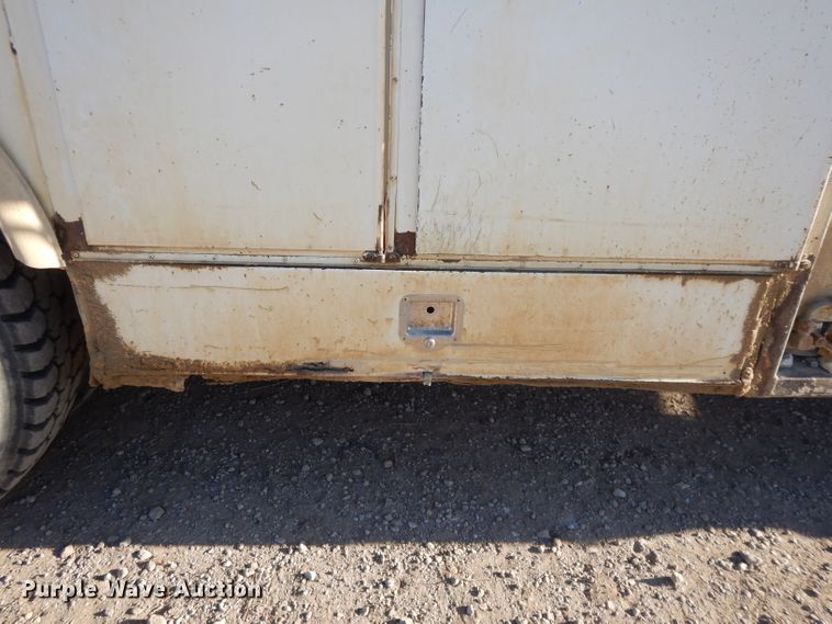 image for item DL2638 1997 Chevrolet C7500  utility / service truck