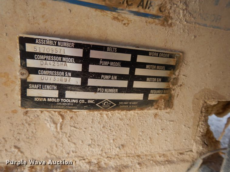 image for item DL2638 1997 Chevrolet C7500  utility / service truck