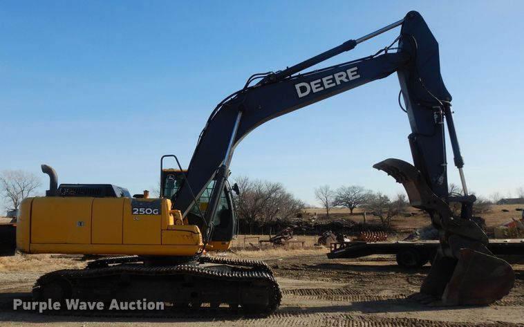 image for item DL2641 2013 John Deere 250G LC  excavator