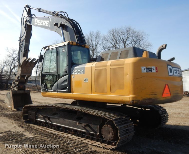 image for item DL2641 2013 John Deere 250G LC  excavator