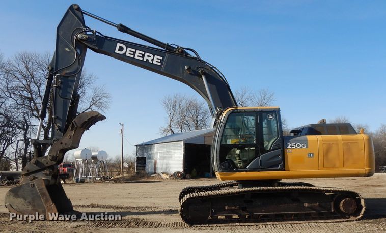image for item DL2641 2013 John Deere 250G LC  excavator