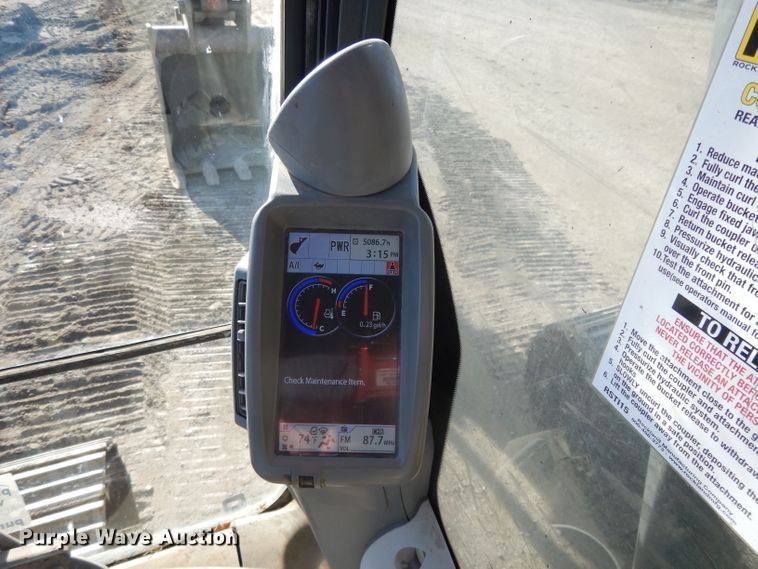 image for item DL2641 2013 John Deere 250G LC  excavator