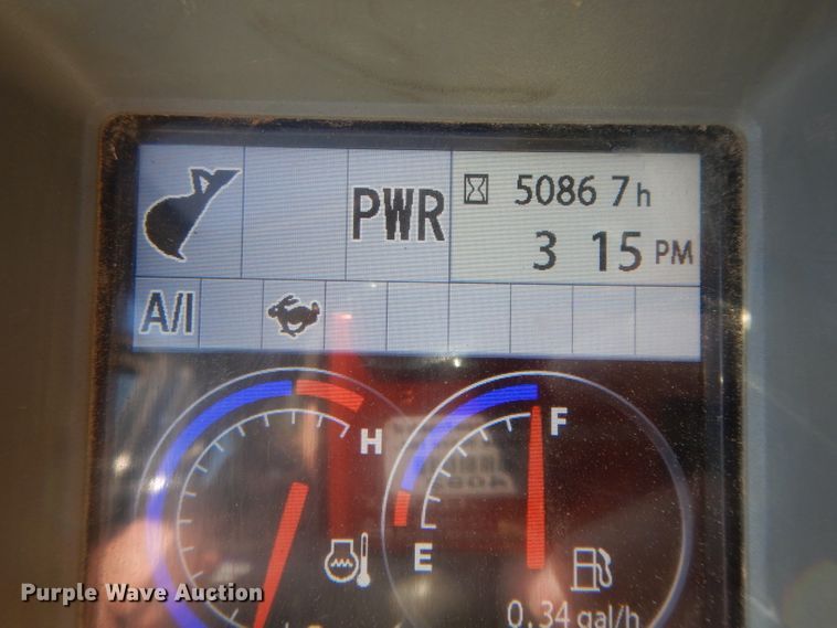 image for item DL2641 2013 John Deere 250G LC  excavator