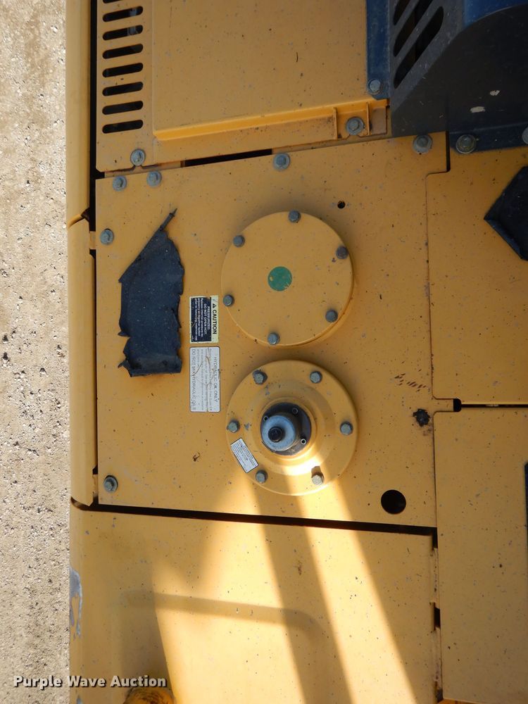 image for item DL2641 2013 John Deere 250G LC  excavator