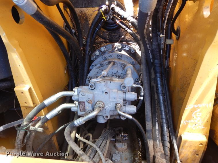 image for item DL2641 2013 John Deere 250G LC  excavator