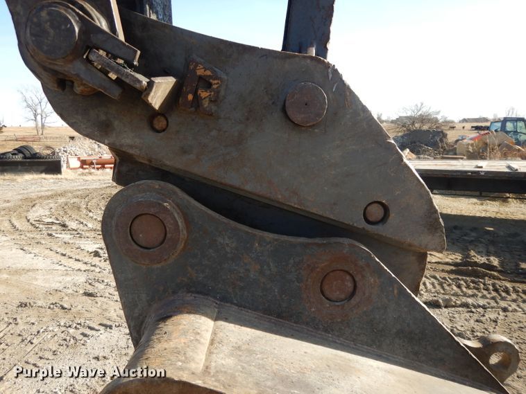 image for item DL2641 2013 John Deere 250G LC  excavator