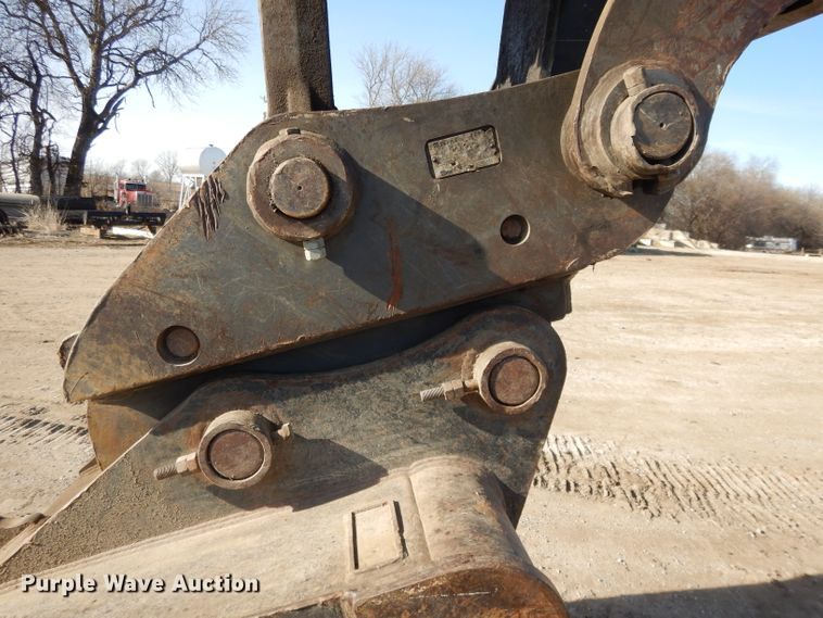 image for item DL2641 2013 John Deere 250G LC  excavator