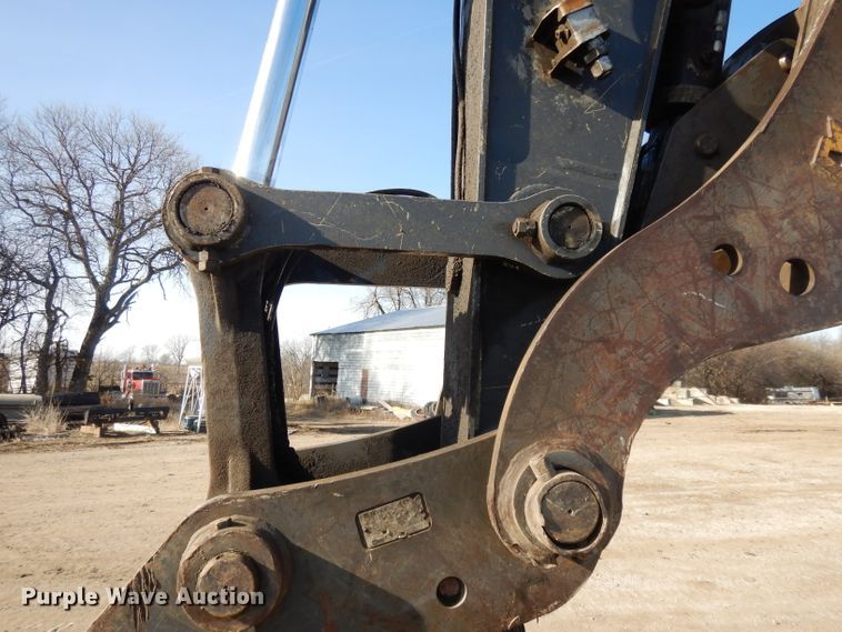 image for item DL2641 2013 John Deere 250G LC  excavator