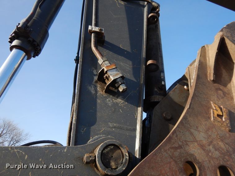 image for item DL2641 2013 John Deere 250G LC  excavator