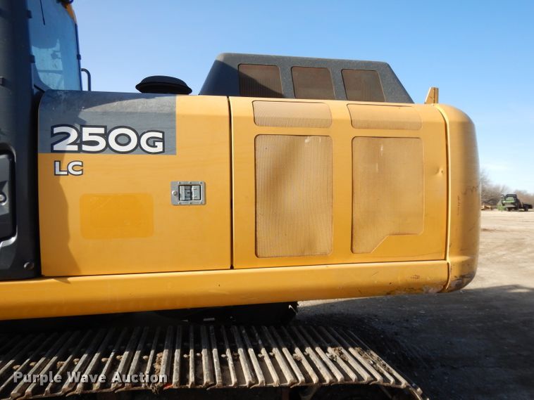 image for item DL2641 2013 John Deere 250G LC  excavator