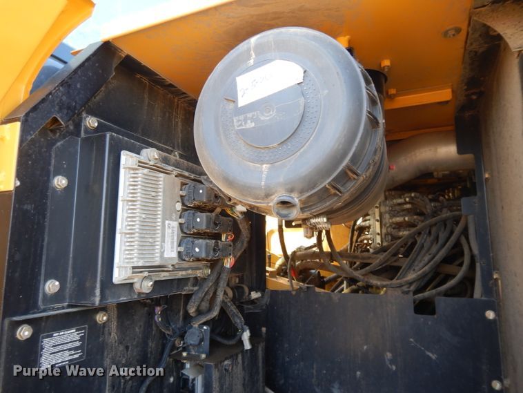 image for item DL2641 2013 John Deere 250G LC  excavator