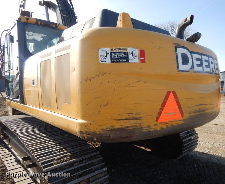 image for item DL2641 2013 John Deere 250G LC  excavator