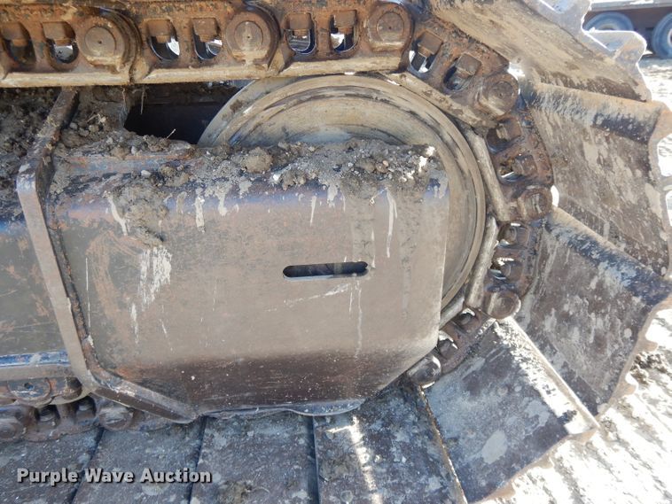 image for item DL2641 2013 John Deere 250G LC  excavator