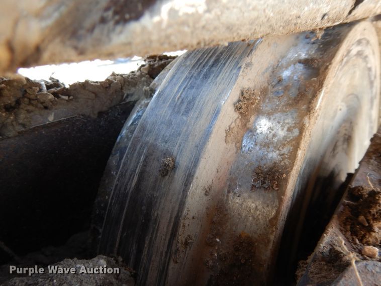 image for item DL2641 2013 John Deere 250G LC  excavator