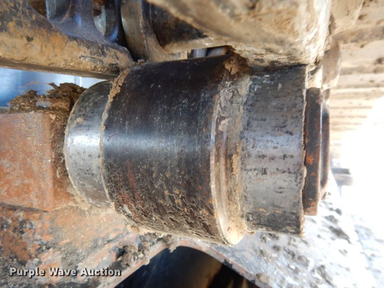 image for item DL2641 2013 John Deere 250G LC  excavator