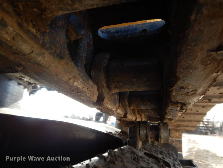 image for item DL2641 2013 John Deere 250G LC  excavator