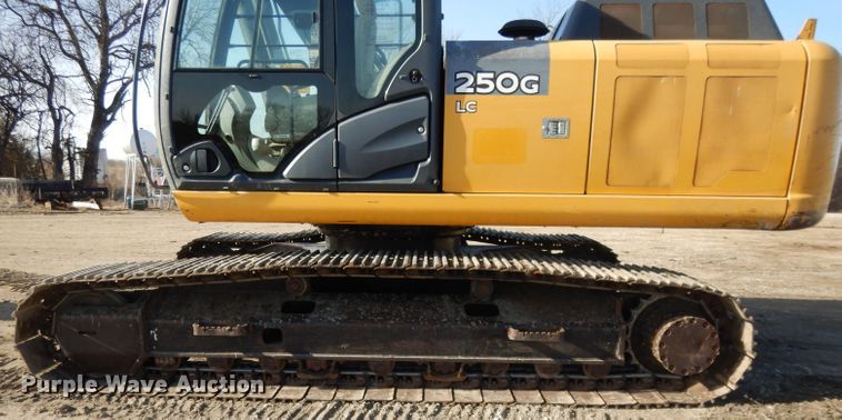 image for item DL2641 2013 John Deere 250G LC  excavator