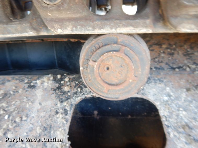 image for item DL2641 2013 John Deere 250G LC  excavator