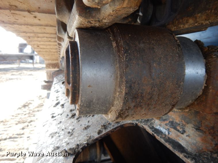 image for item DL2641 2013 John Deere 250G LC  excavator