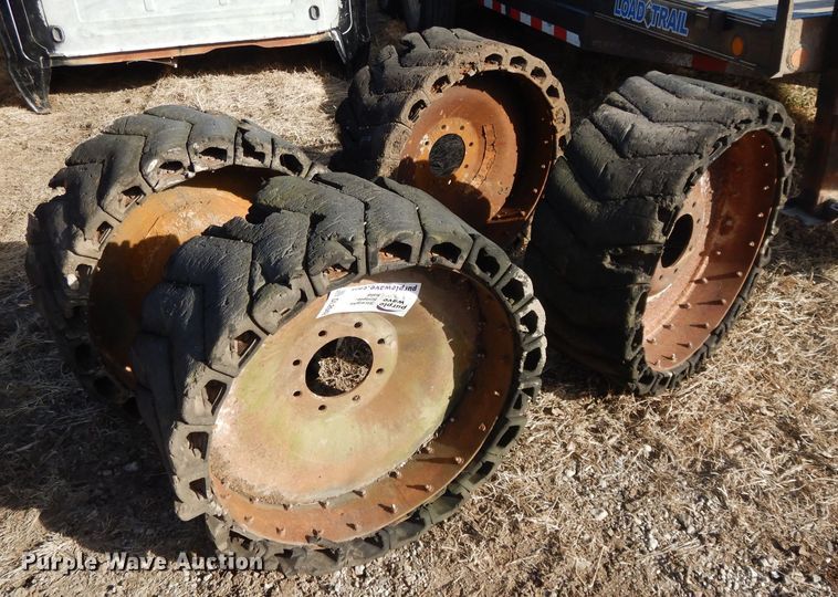 image for item DL2642 (4) solid skid steer tires