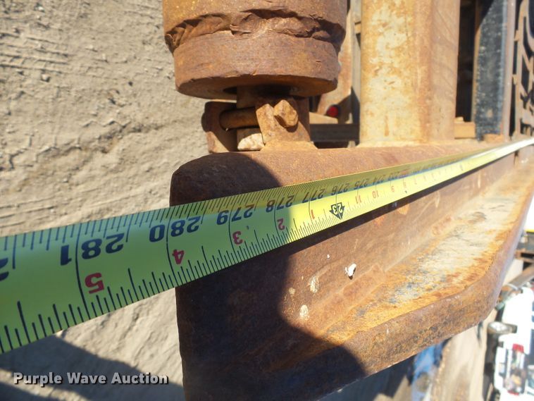 image for item EF9666 2006 International 7400  rolloff container truck