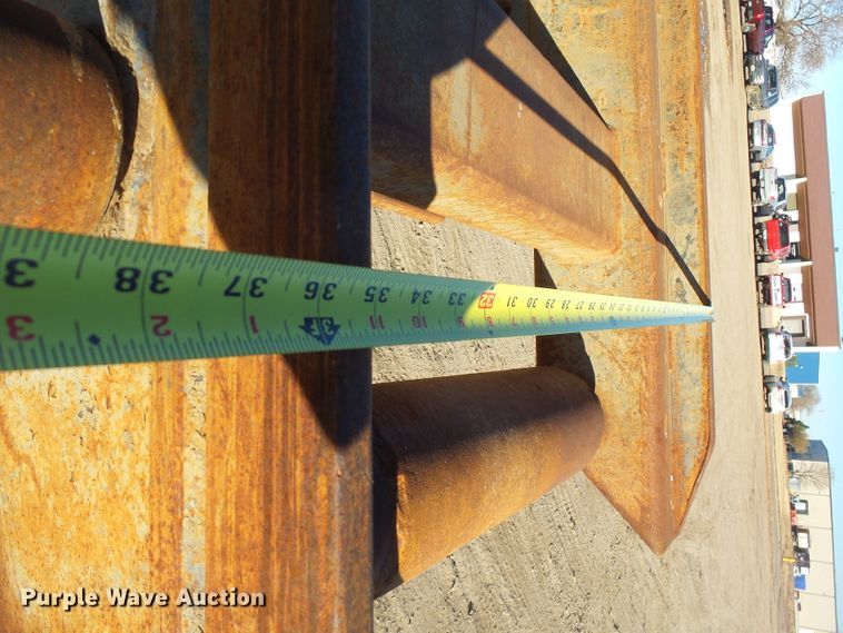 image for item EF9666 2006 International 7400  rolloff container truck