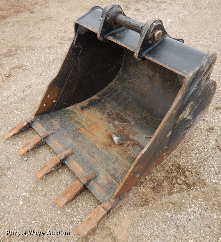 image for item FR9566 Caterpillar excavator bucket