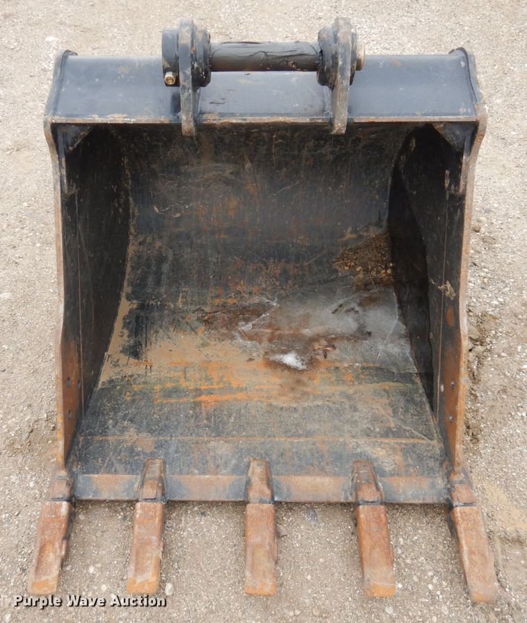 image for item FR9566 Caterpillar excavator bucket