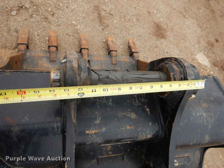 image for item FR9566 Caterpillar excavator bucket