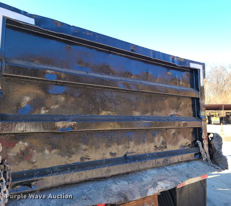 image for item FW9628 1993 Ford LT9000  dump truck