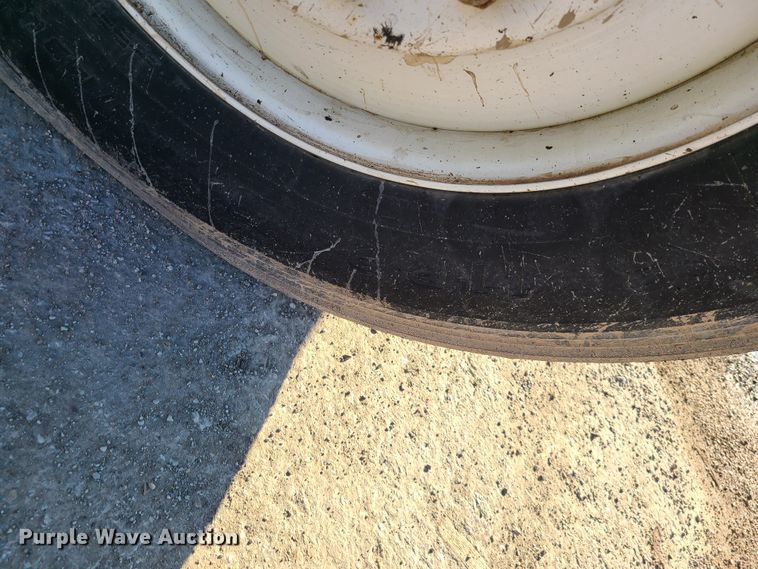 image for item FW9628 1993 Ford LT9000  dump truck