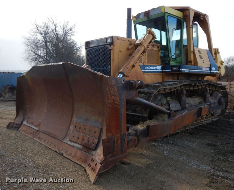 image for item GG9288 1988 Komatsu D135A-1  dozer