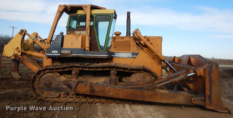 image for item GG9288 1988 Komatsu D135A-1  dozer