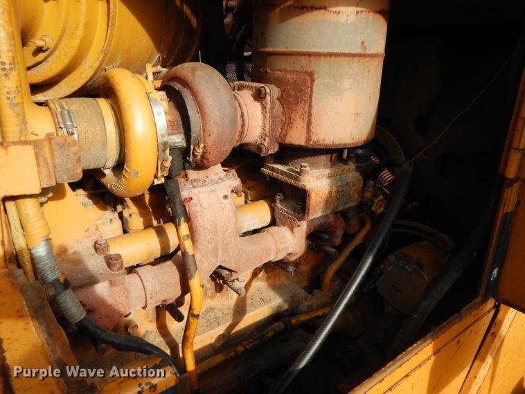 image for item GG9288 1988 Komatsu D135A-1  dozer