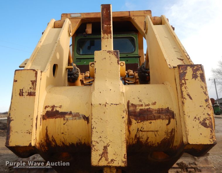 image for item GG9288 1988 Komatsu D135A-1  dozer