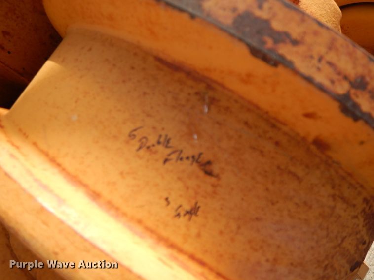 image for item GG9288 1988 Komatsu D135A-1  dozer