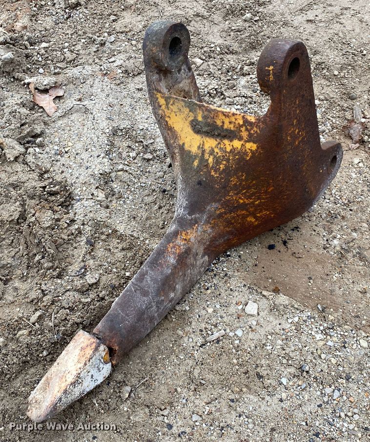 image for item HR9308 Excavator ripper tooth